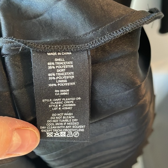 NWT Theory Long Sleeve Dart Pleated Classic‎ Crepe Dress - Picture 10 of 12